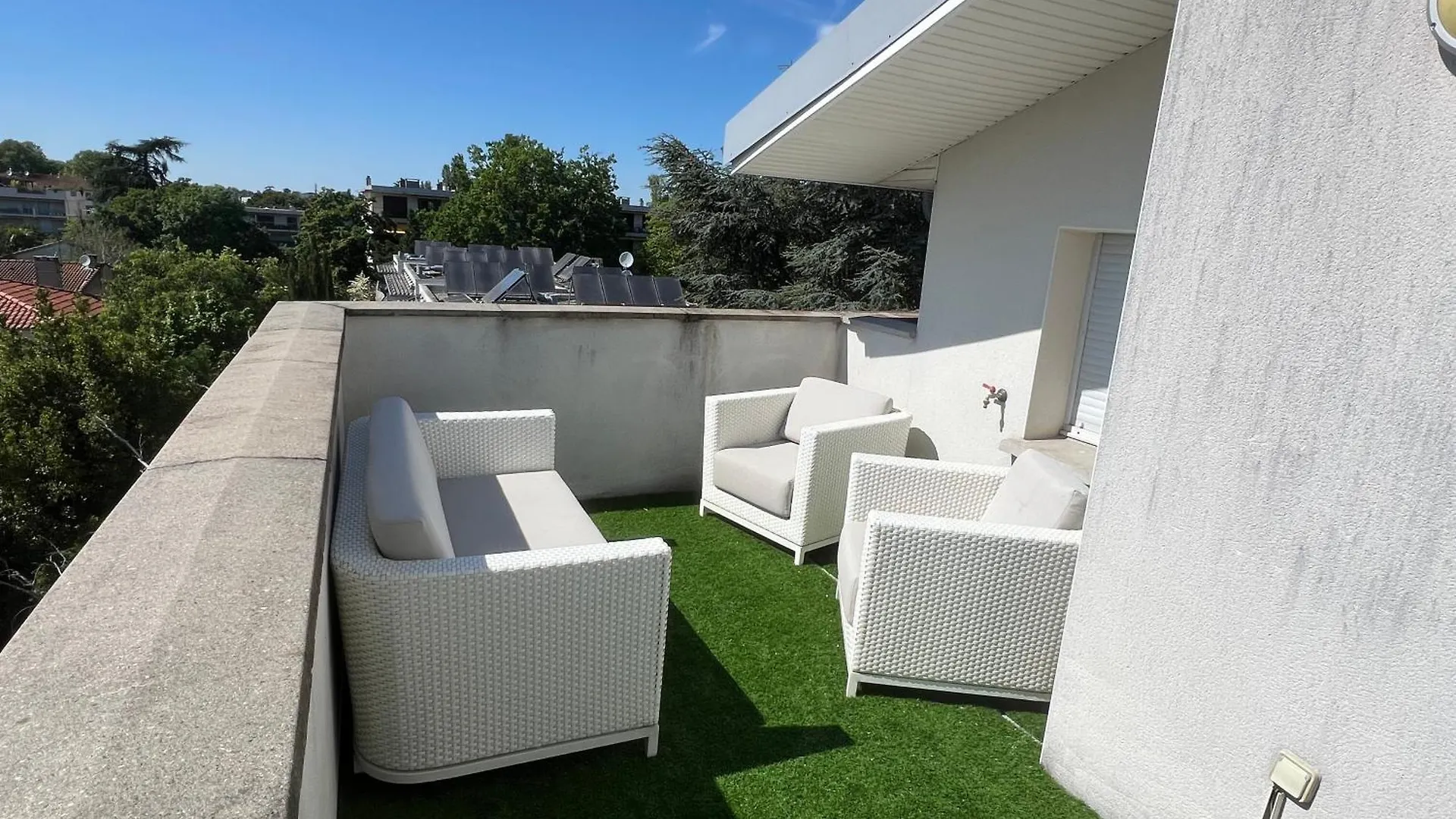 Spacieux T4 Proche Centre-Ville, Clim Et Parking Toulouse 0*,  France